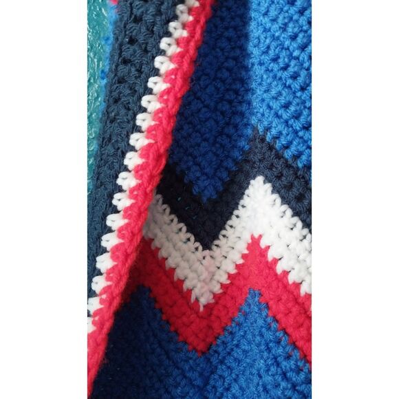Patriotic Americana Afghan Red White & Blue Throw Blanket Crochet - Picture 3 of 3